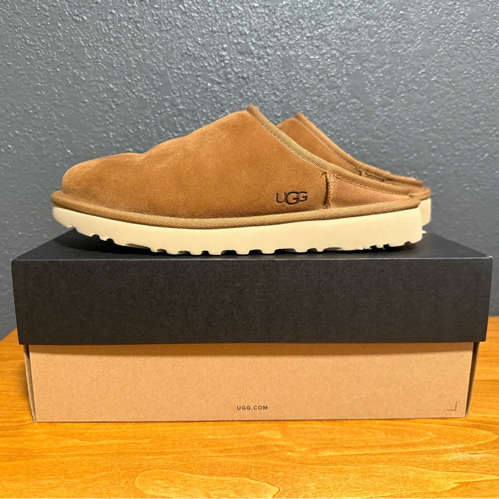 UGG classic slip-on Tan Suede Slippers M8 / W9.5